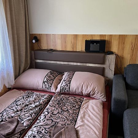 فندق Areal Pauli Česká Skalice المظهر الخارجي الصورة